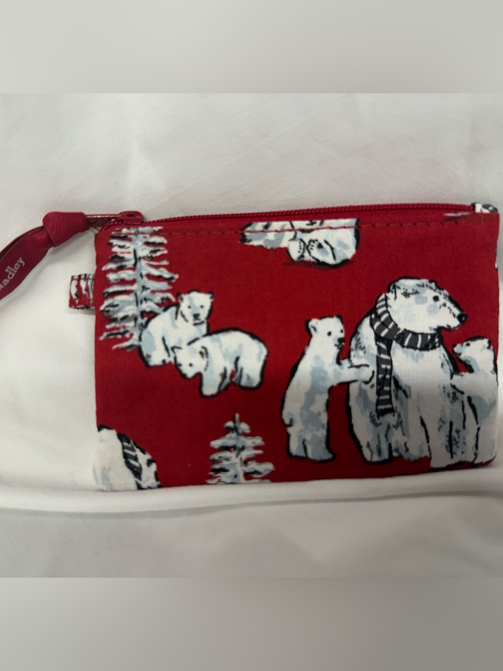 Vera Bradley Zip ID Case "Beary Merry Red" pattern